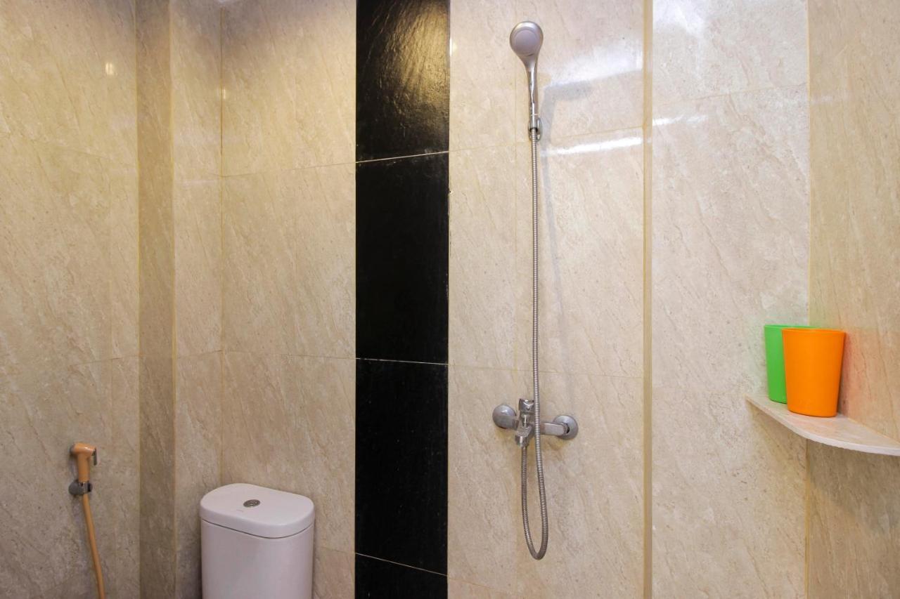 Hotel Reddoorz Near Jalan Jendral Sudirman Manado Extérieur photo
